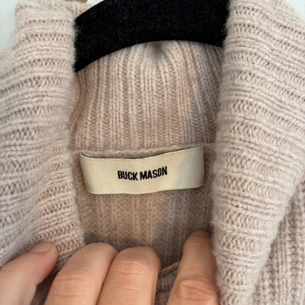 Buck Mason Wool Cashmere Ribbed Turtleneck Sweater Beige Oatmeal Sz M Fitted - Picture 4 of 7